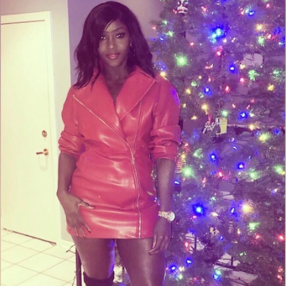 Leather mini dress perfect for the fall/Winter Great Material!!